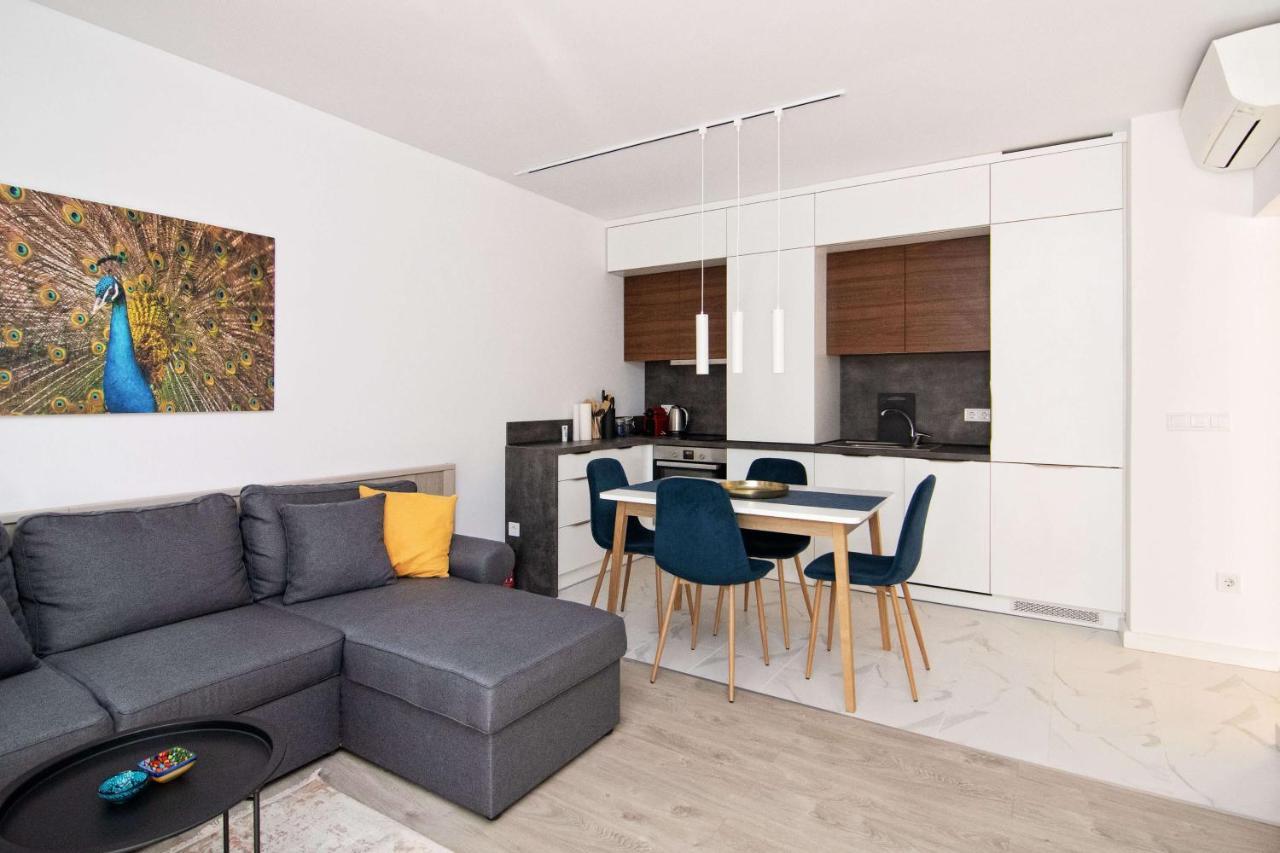 Luxury City Center Two Bedroom Apartment Close To Beach Varna Exteriör bild