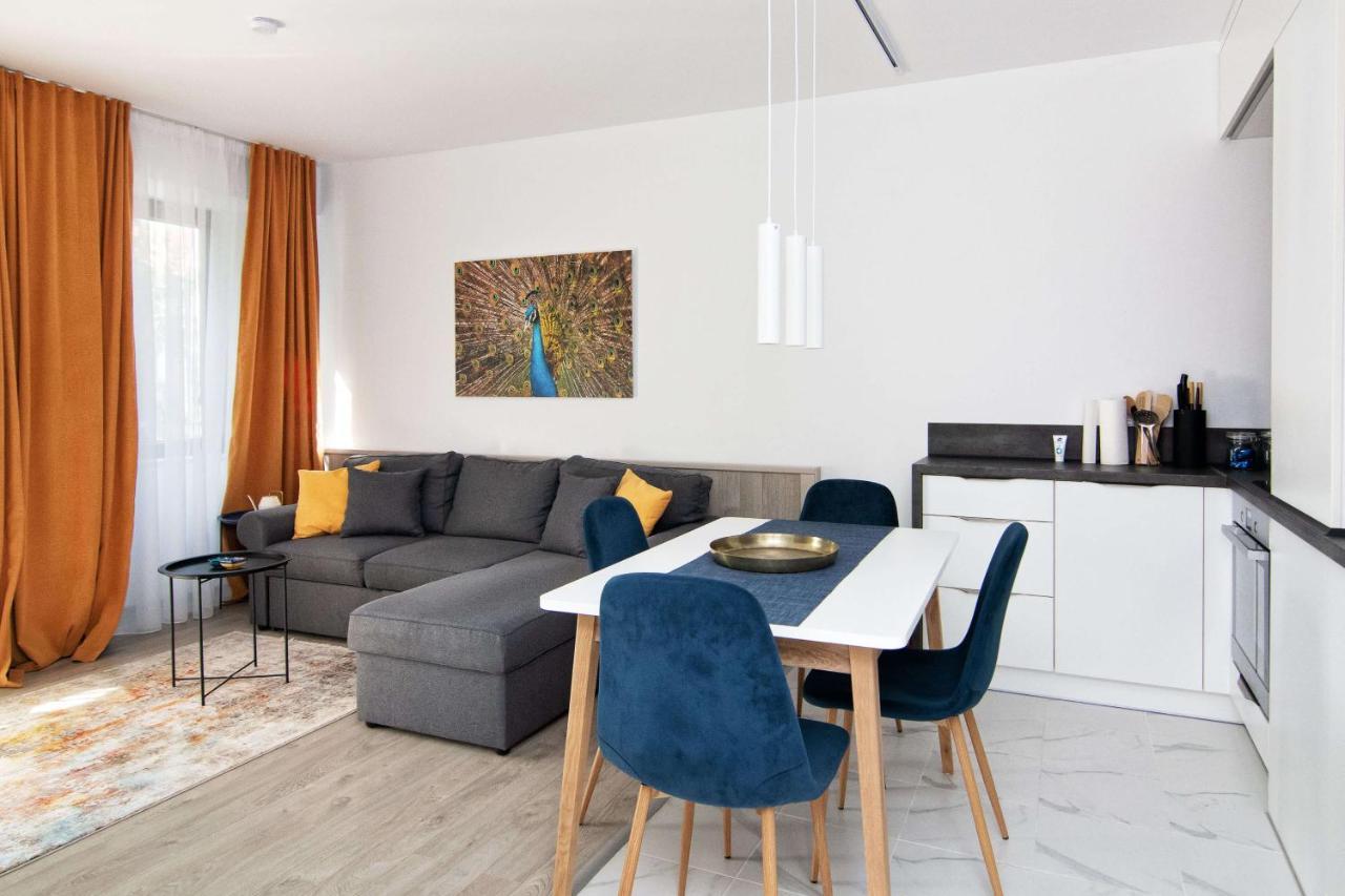 Luxury City Center Two Bedroom Apartment Close To Beach Varna Exteriör bild