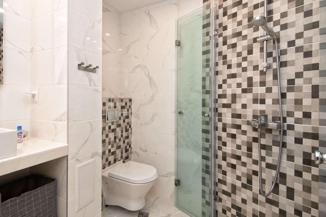Luxury City Center Two Bedroom Apartment Close To Beach Varna Exteriör bild