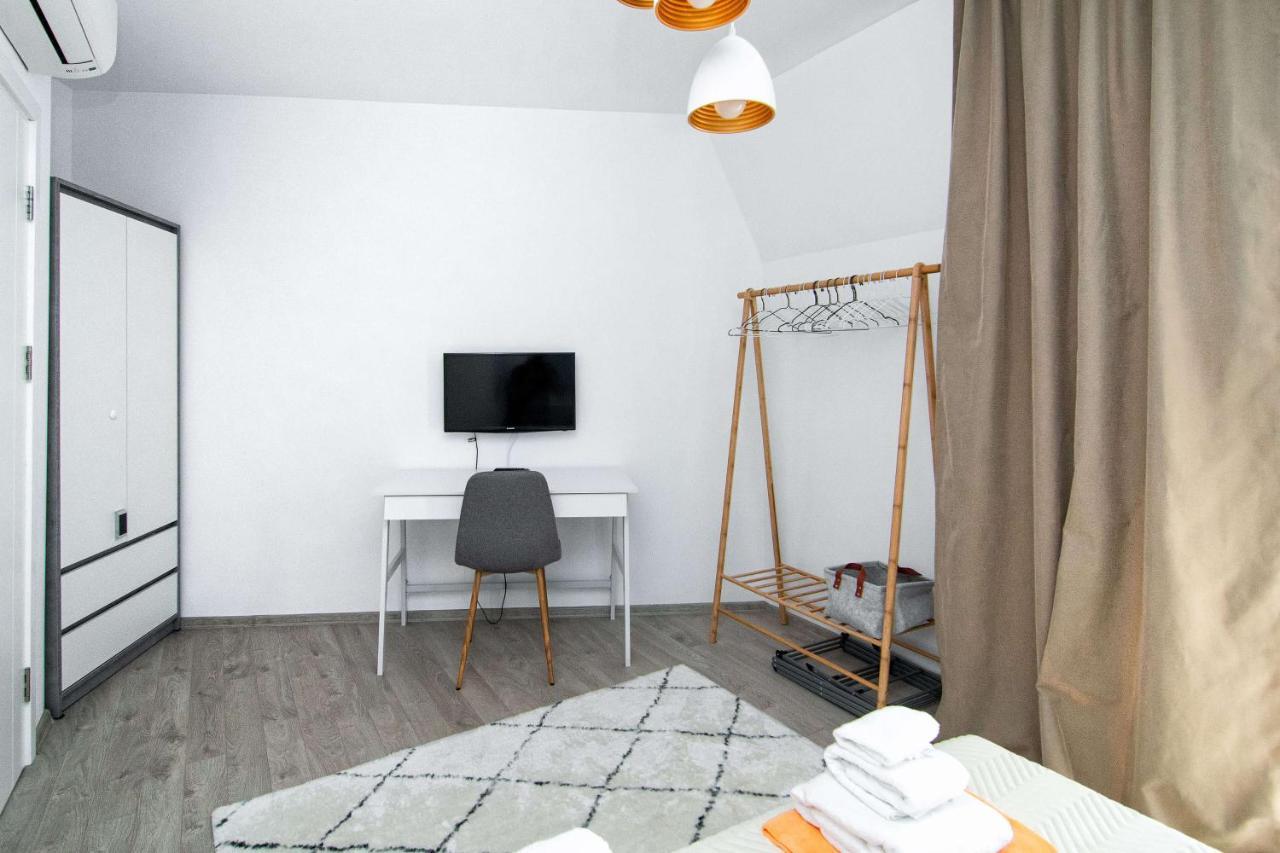 Luxury City Center Two Bedroom Apartment Close To Beach Varna Exteriör bild